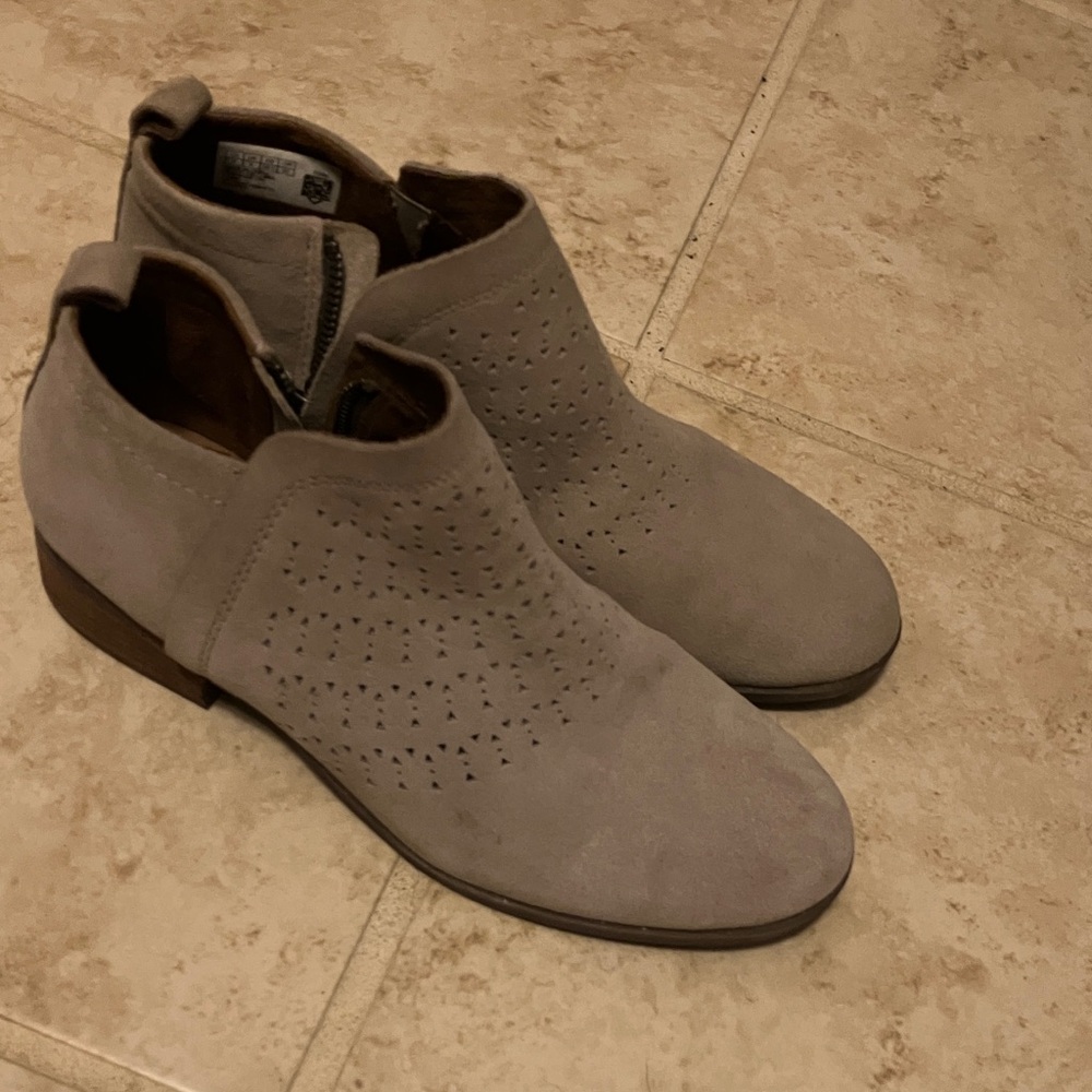 Toms Light Gray Ankle Booties